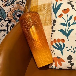 NWT Starbucks Spring 2022 Mango Ombre Tumbler, Venti